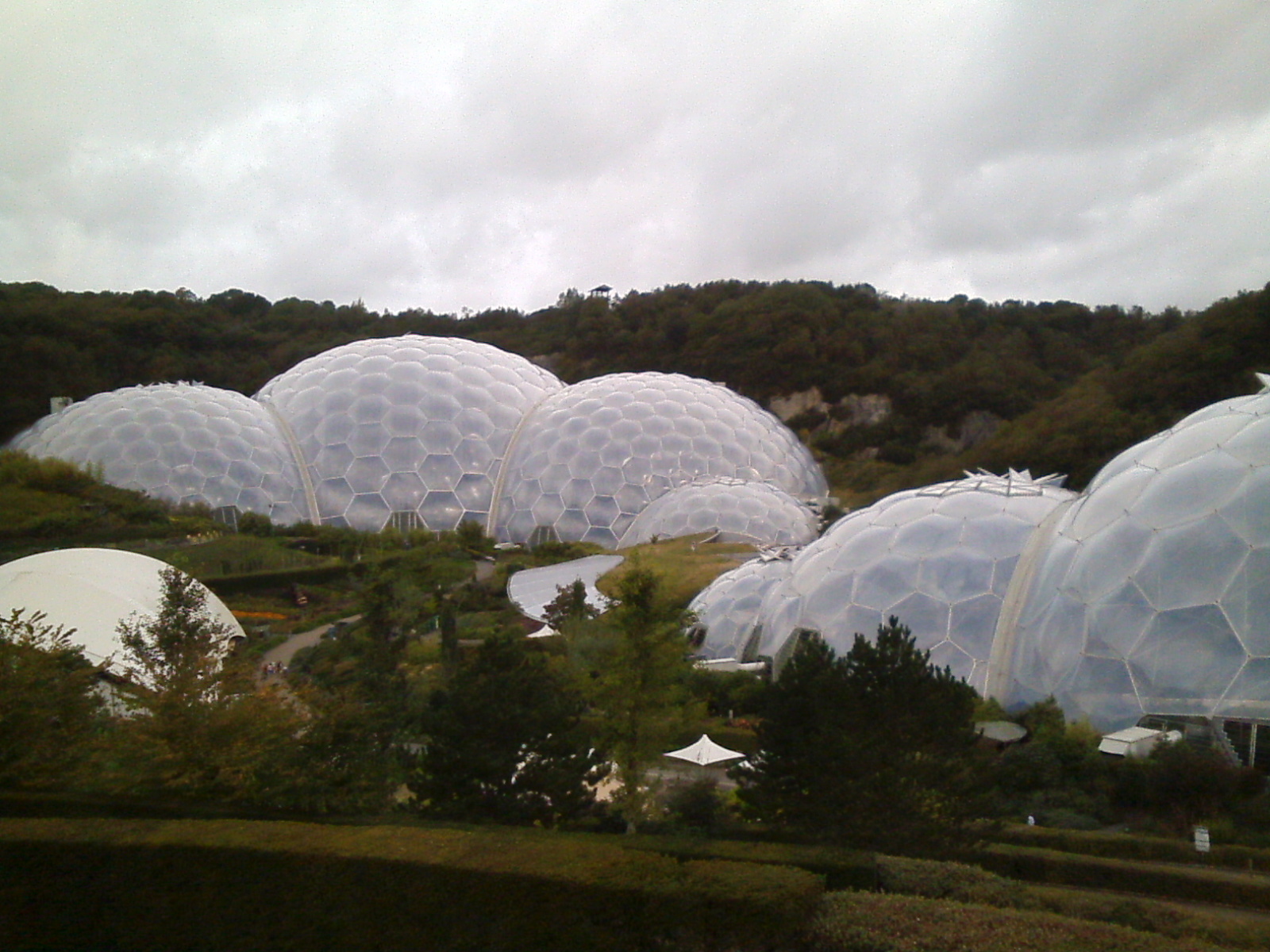 007 SW Eden Proj Biomes