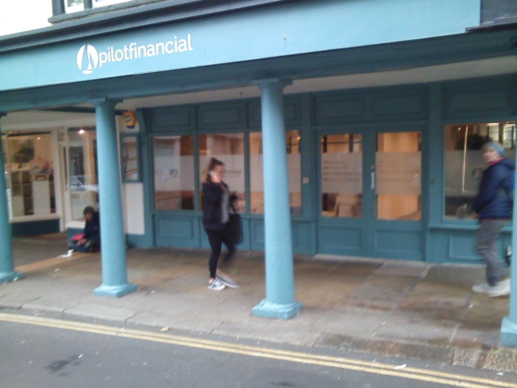 049 SW Totnes IFA and begging